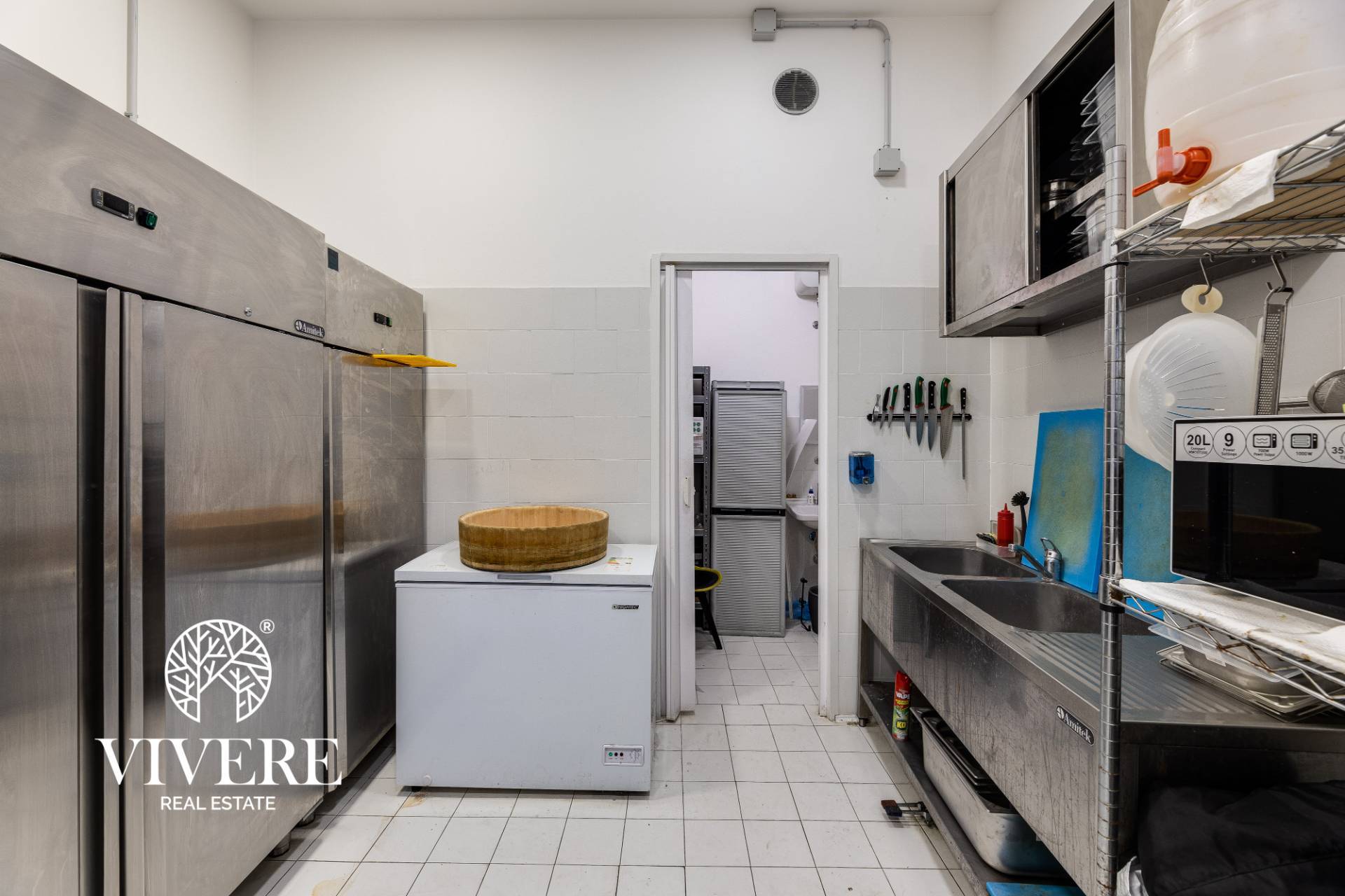 Locale commerciale in affitto a Roma, Nomentano