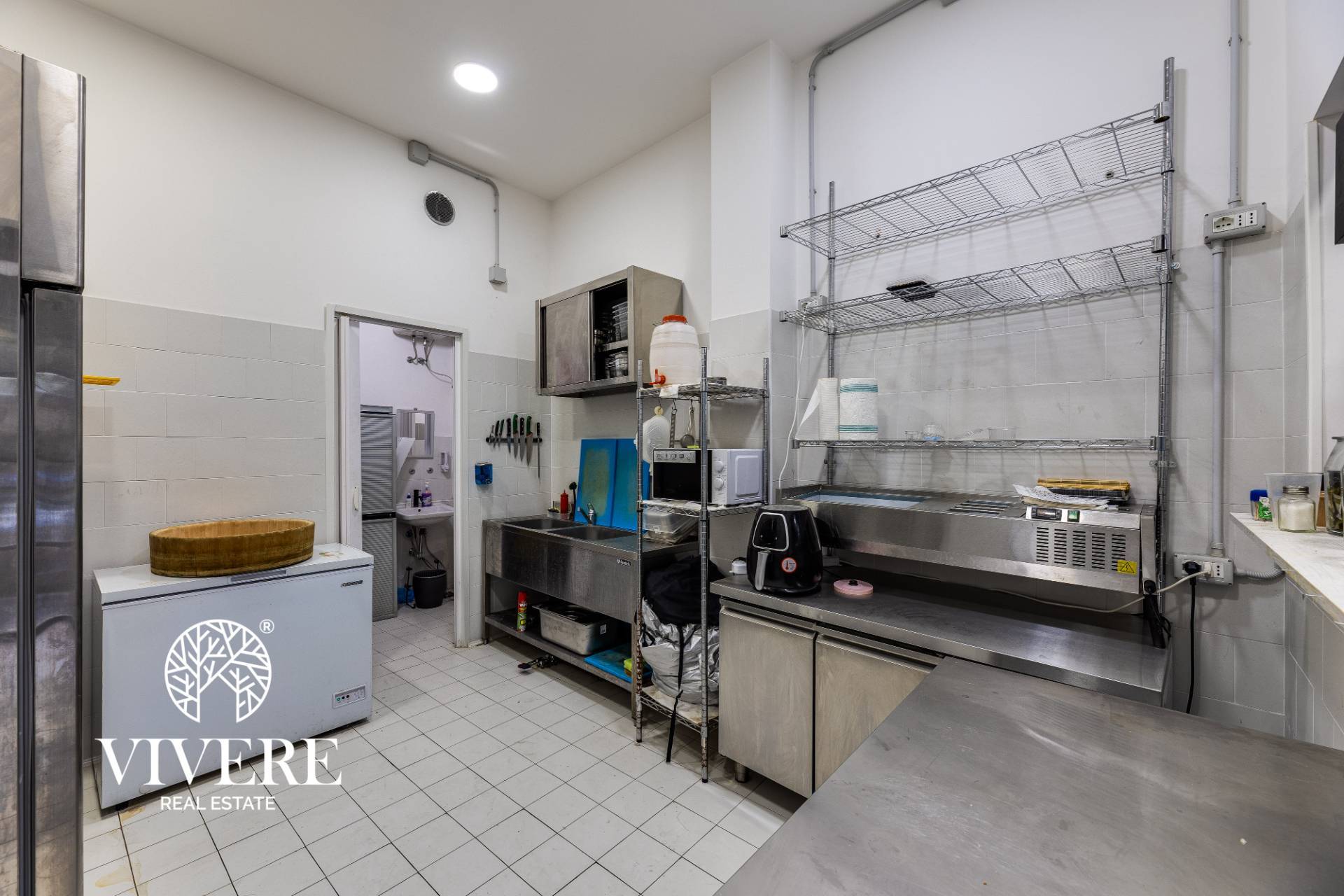 Locale commerciale in affitto a Roma, Nomentano