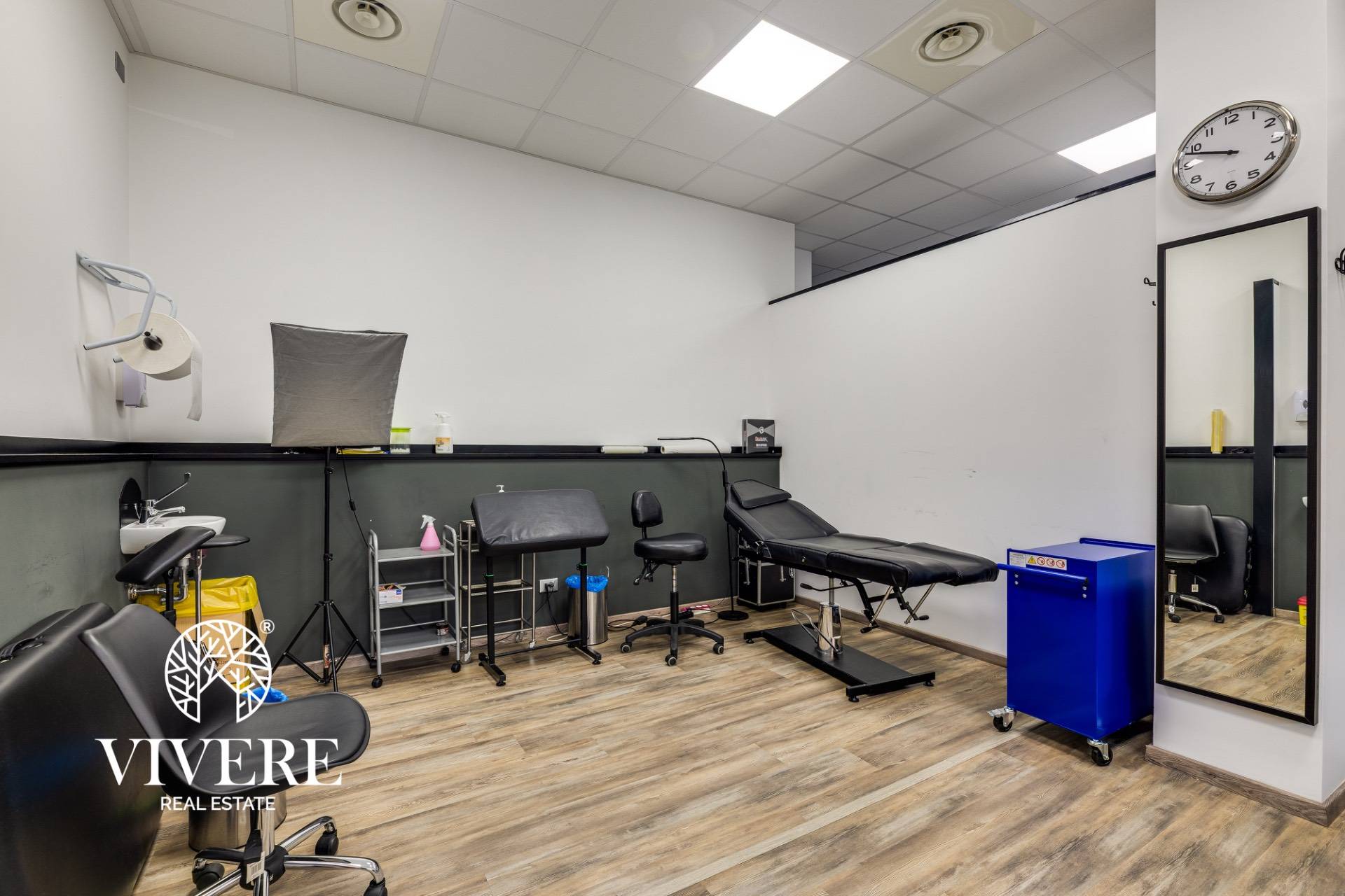 Locale commerciale in vendita a Roma, Tiburtino