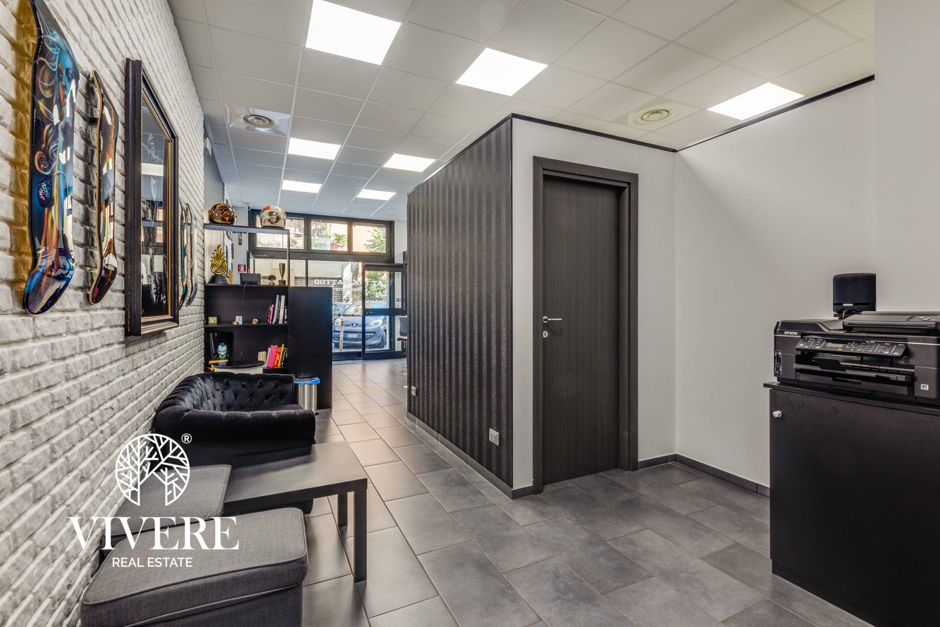 Locale commerciale in vendita a Roma, Tiburtino