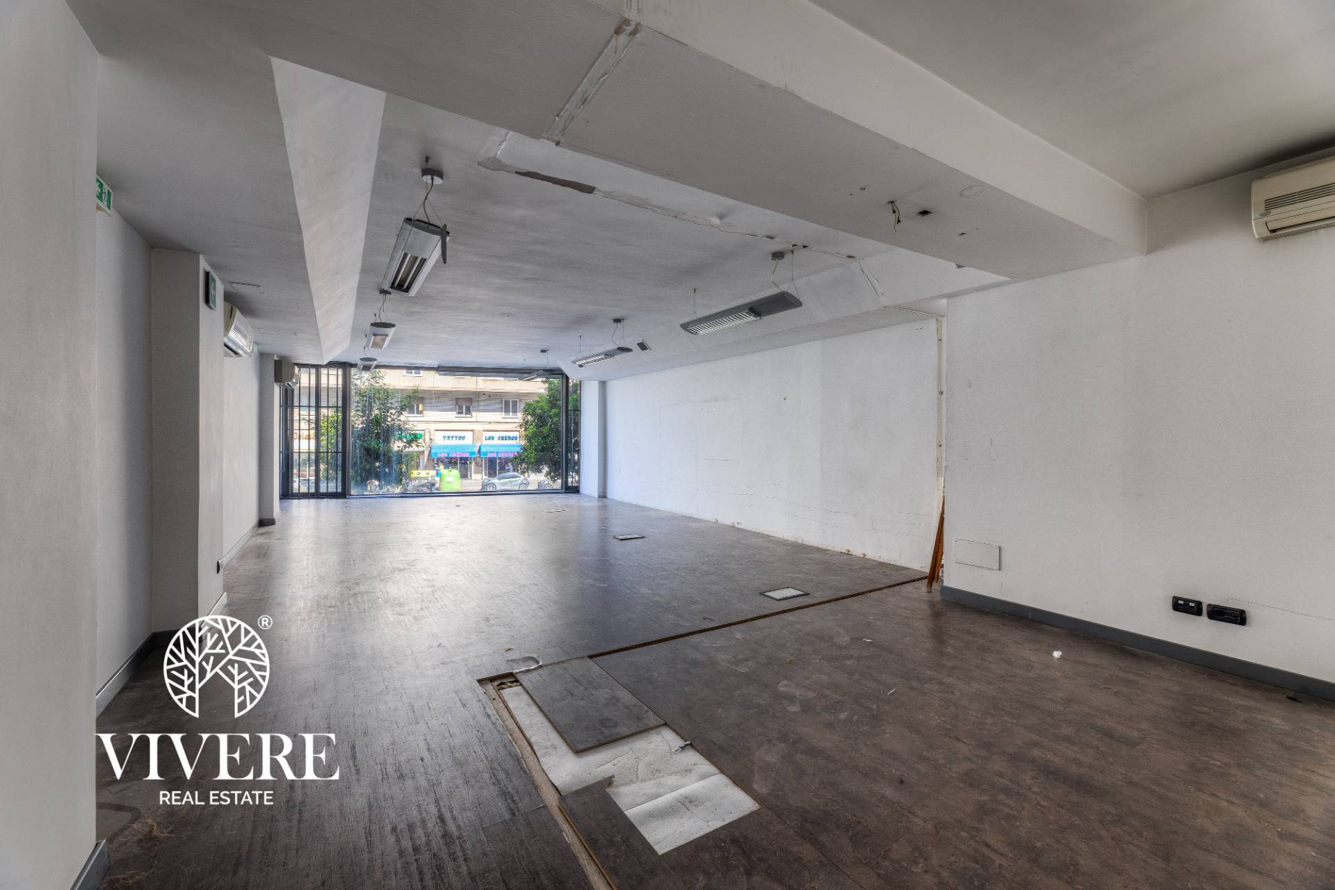 Locale commerciale in affitto a Roma