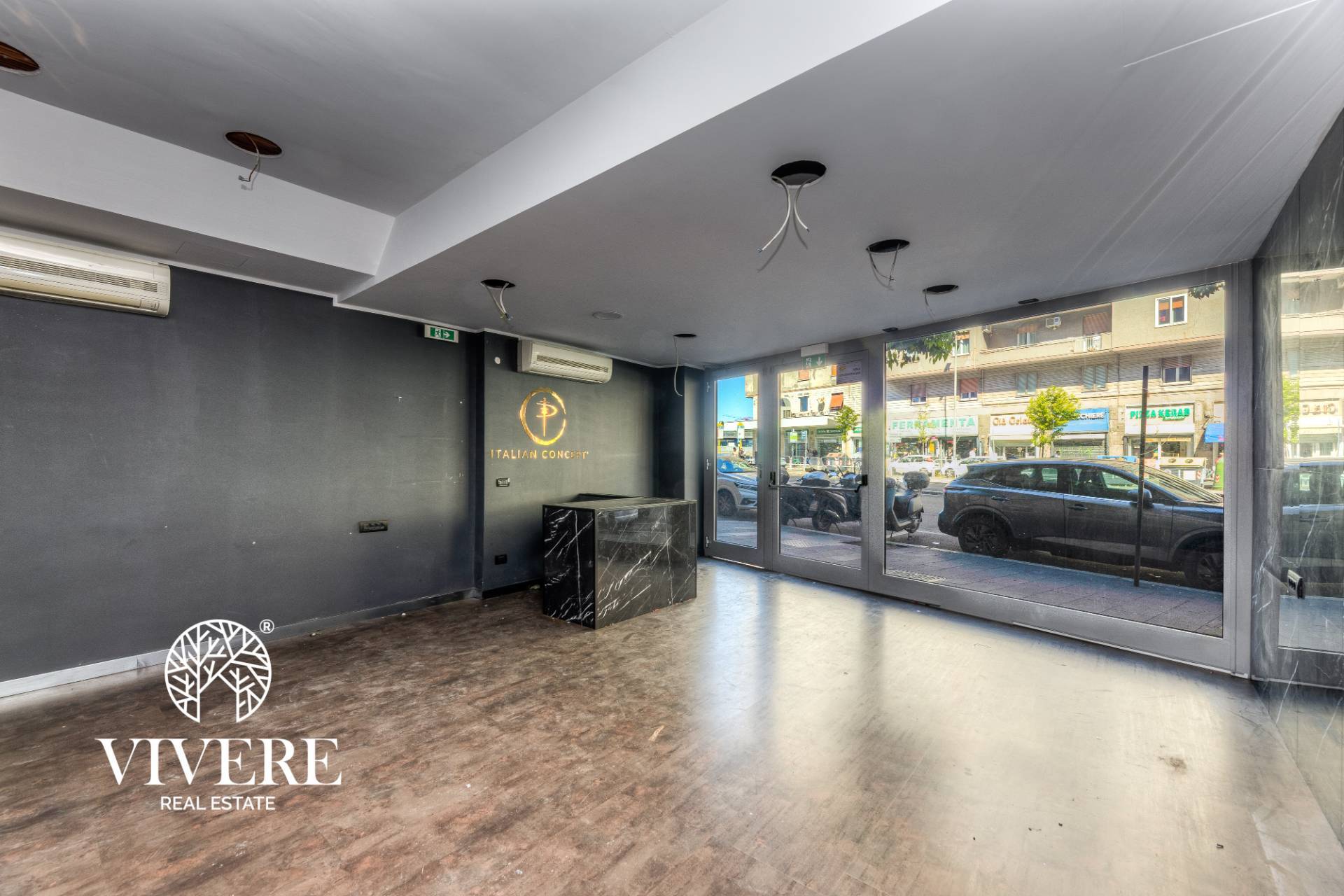 Locale commerciale in affitto a Roma