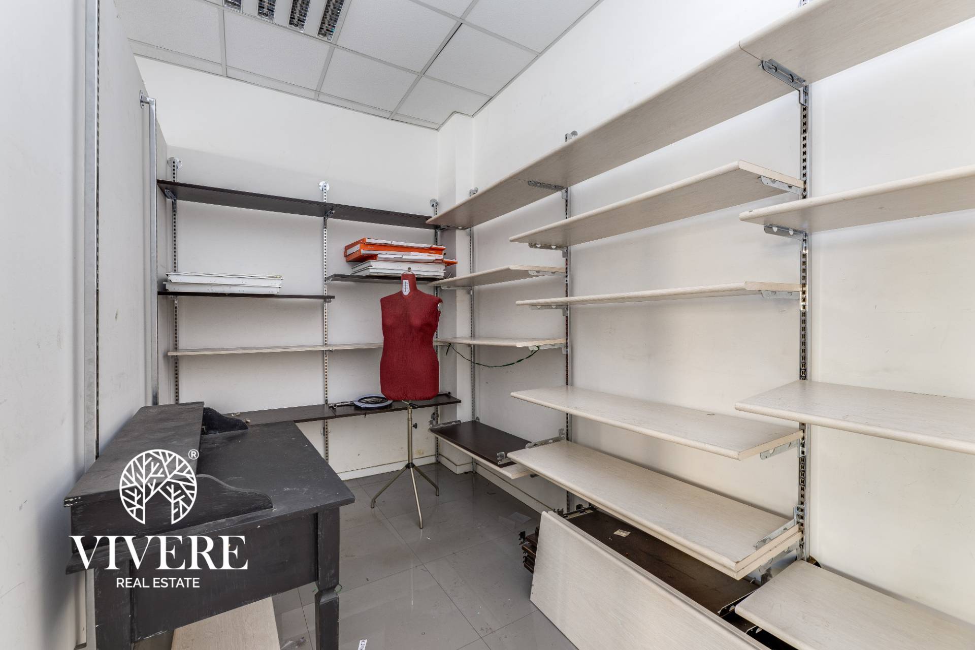Locale commerciale in affitto a Roma