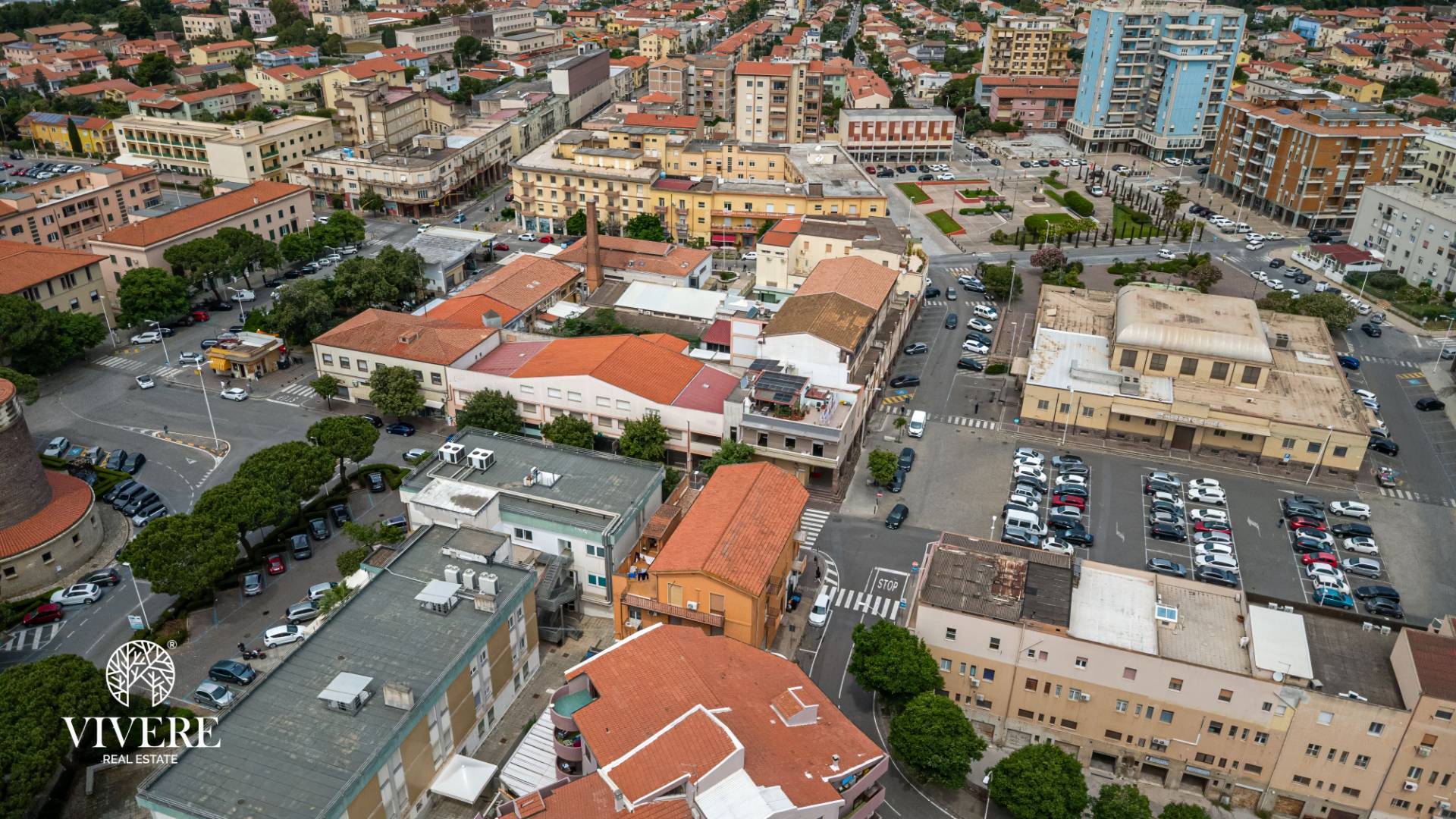 Locale commerciale in affitto a Carbonia