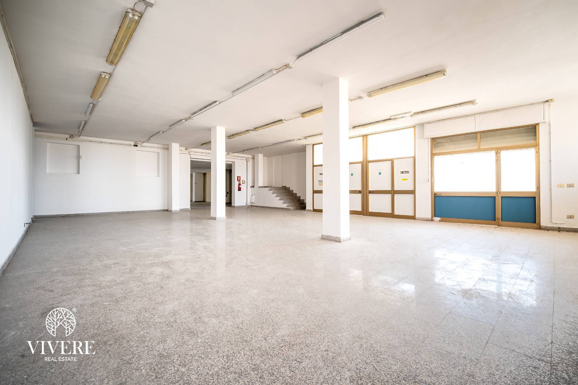 Locale commerciale in affitto a Carbonia