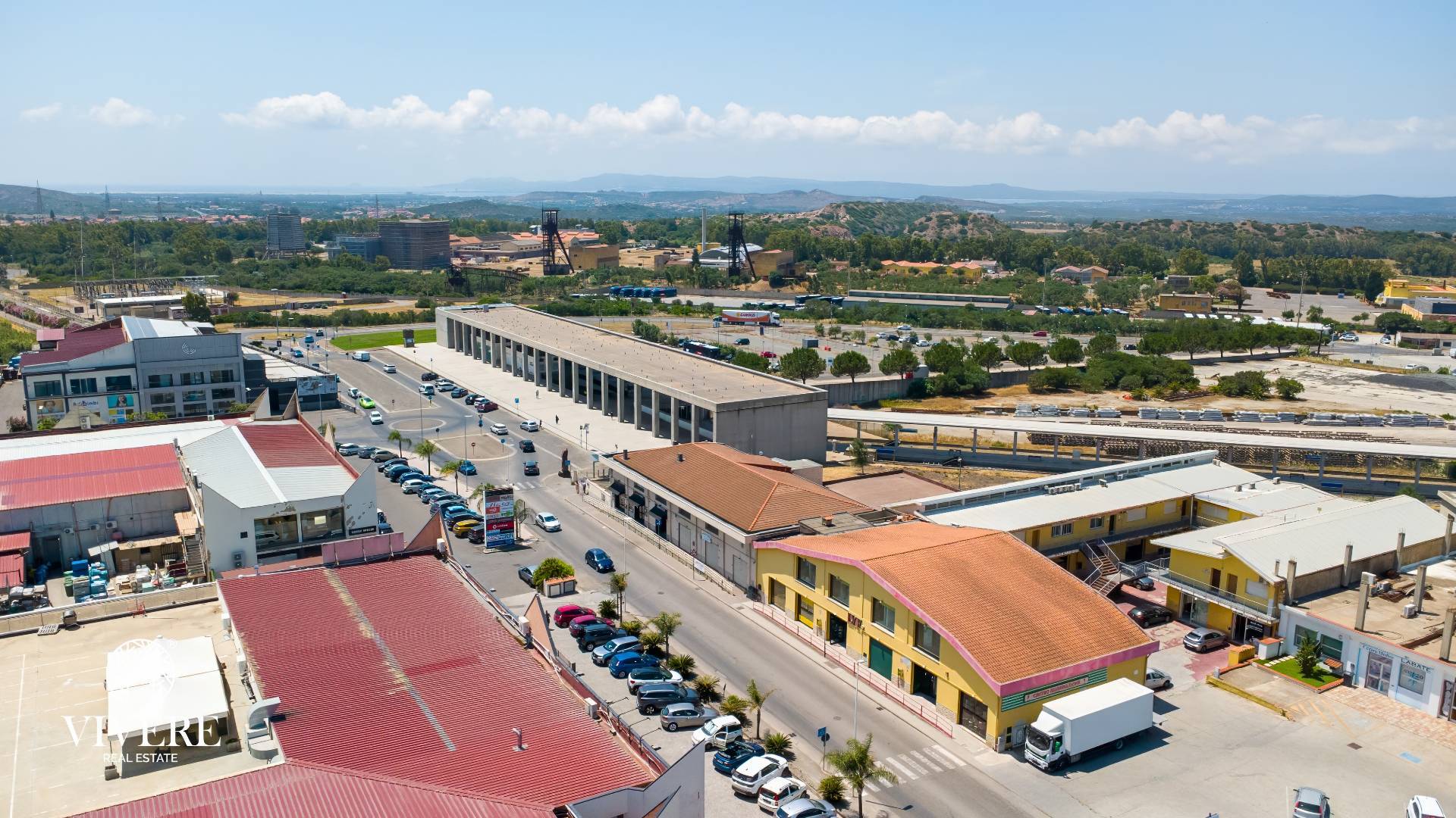 Locale commerciale in affitto a Carbonia