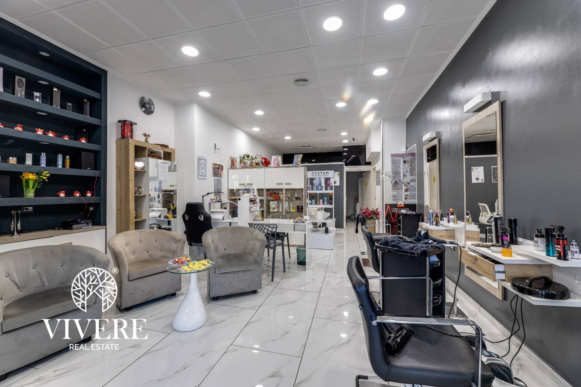 Locale commerciale in vendita a Roma