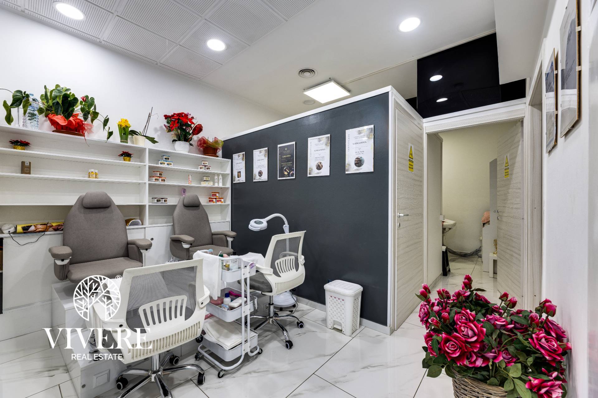 Locale commerciale in vendita a Roma