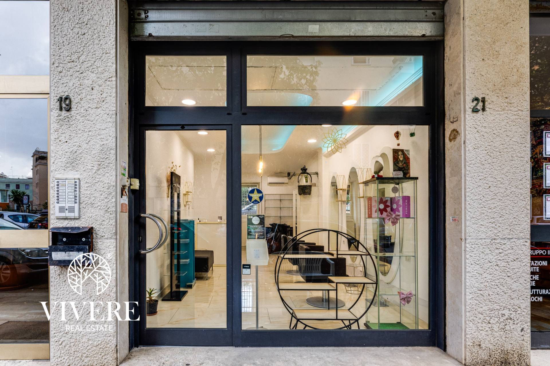 Locale commerciale in affitto a Roma