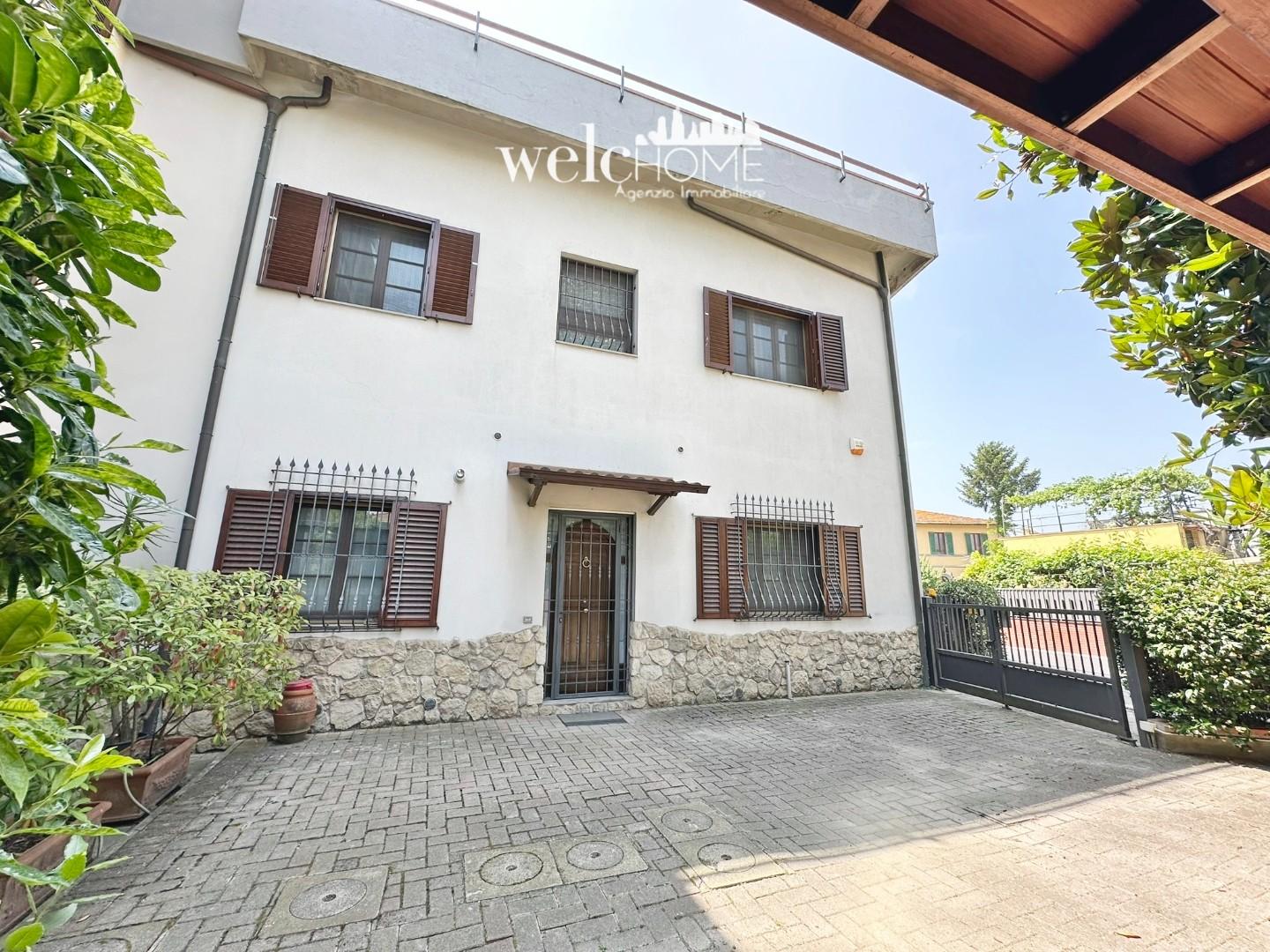 Casa indipendente con giardino, Campi Bisenzio san donnino