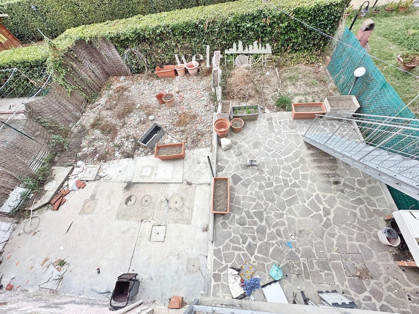 Casa indipendente con terrazzo, Campi Bisenzio san donnino