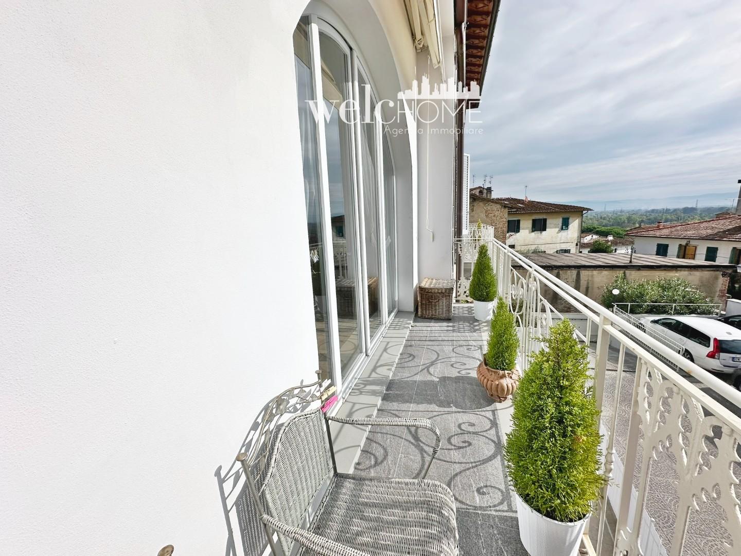 Quadrilocale con terrazzo, Signa centro