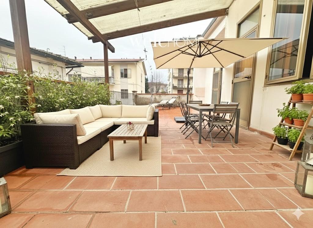 Appartamento con terrazzo, Signa stazione