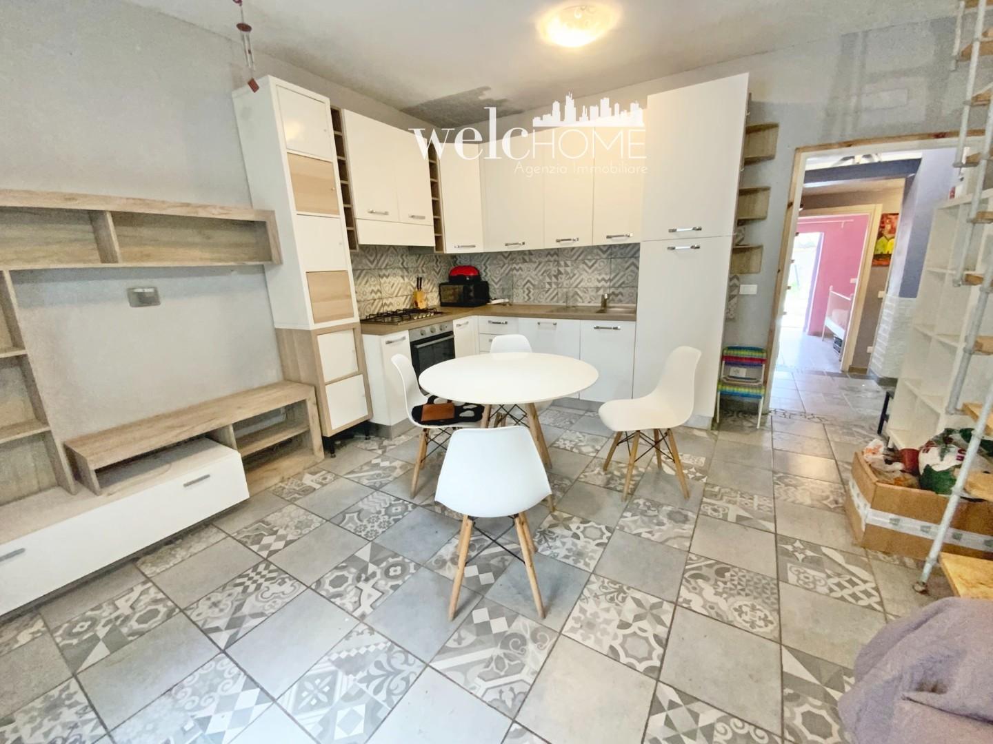 Trilocale con giardino, Prato narnali