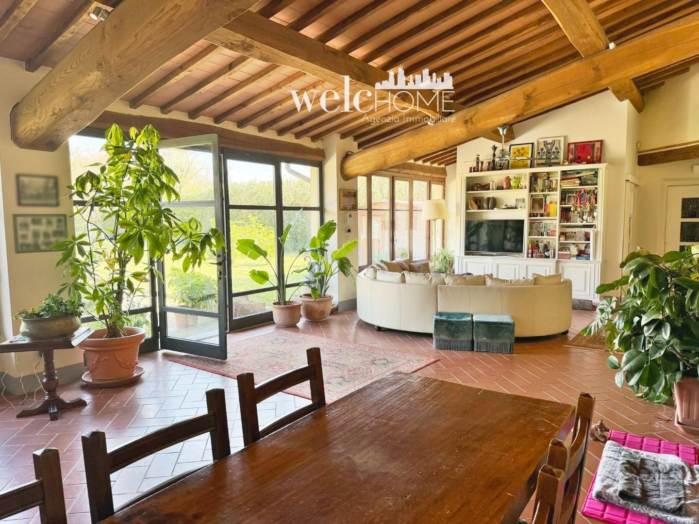 Villa con giardino, Campi Bisenzio limite