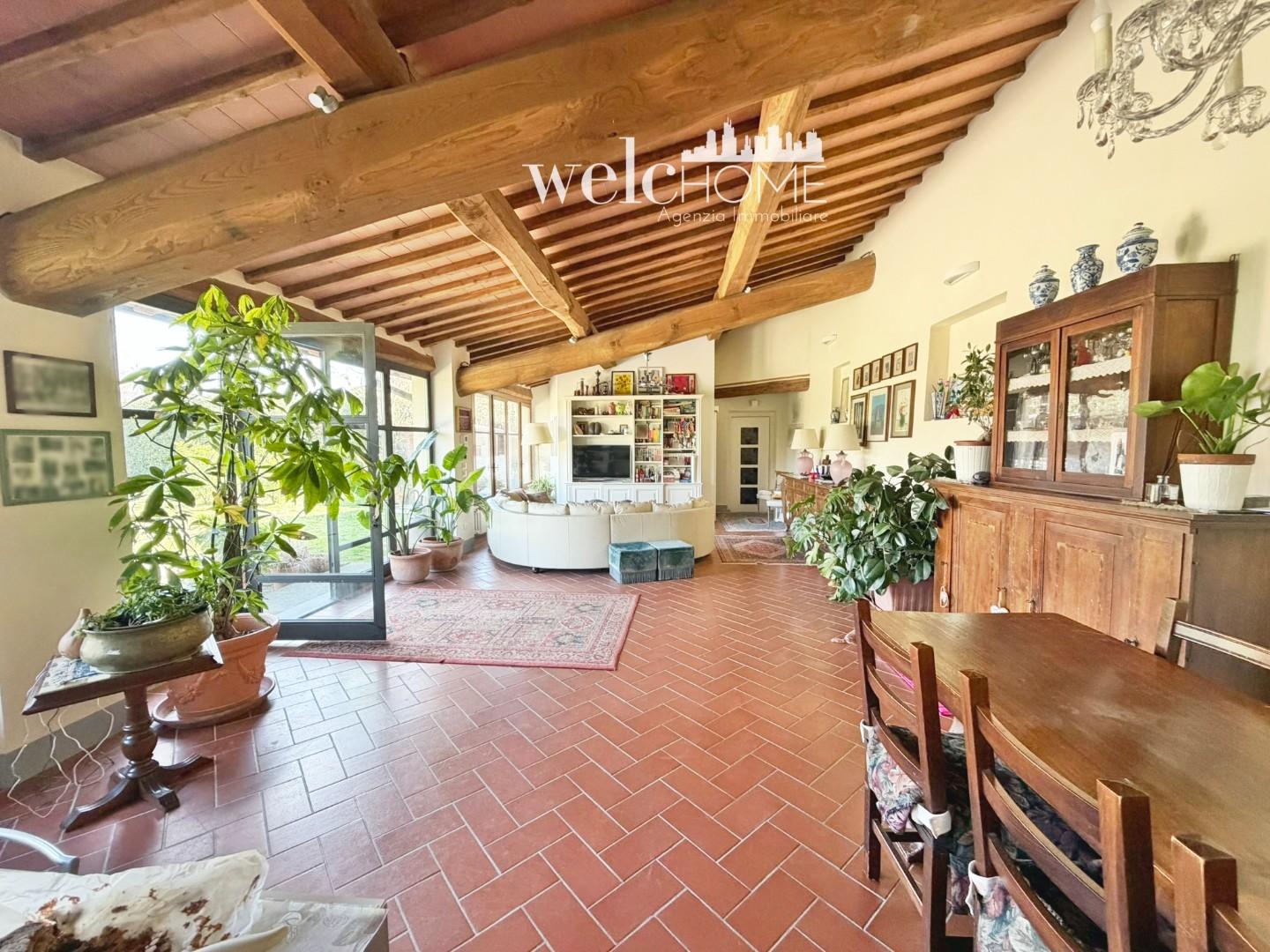 Villa con giardino, Campi Bisenzio limite