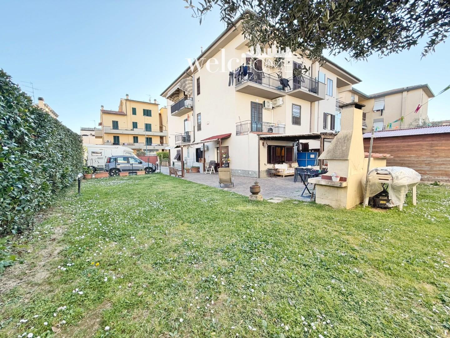 Trilocale con giardino, Campi Bisenzio centro no ztl