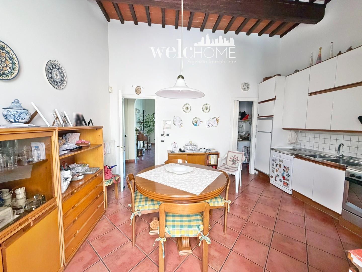 Appartamento con terrazzo, Signa centro