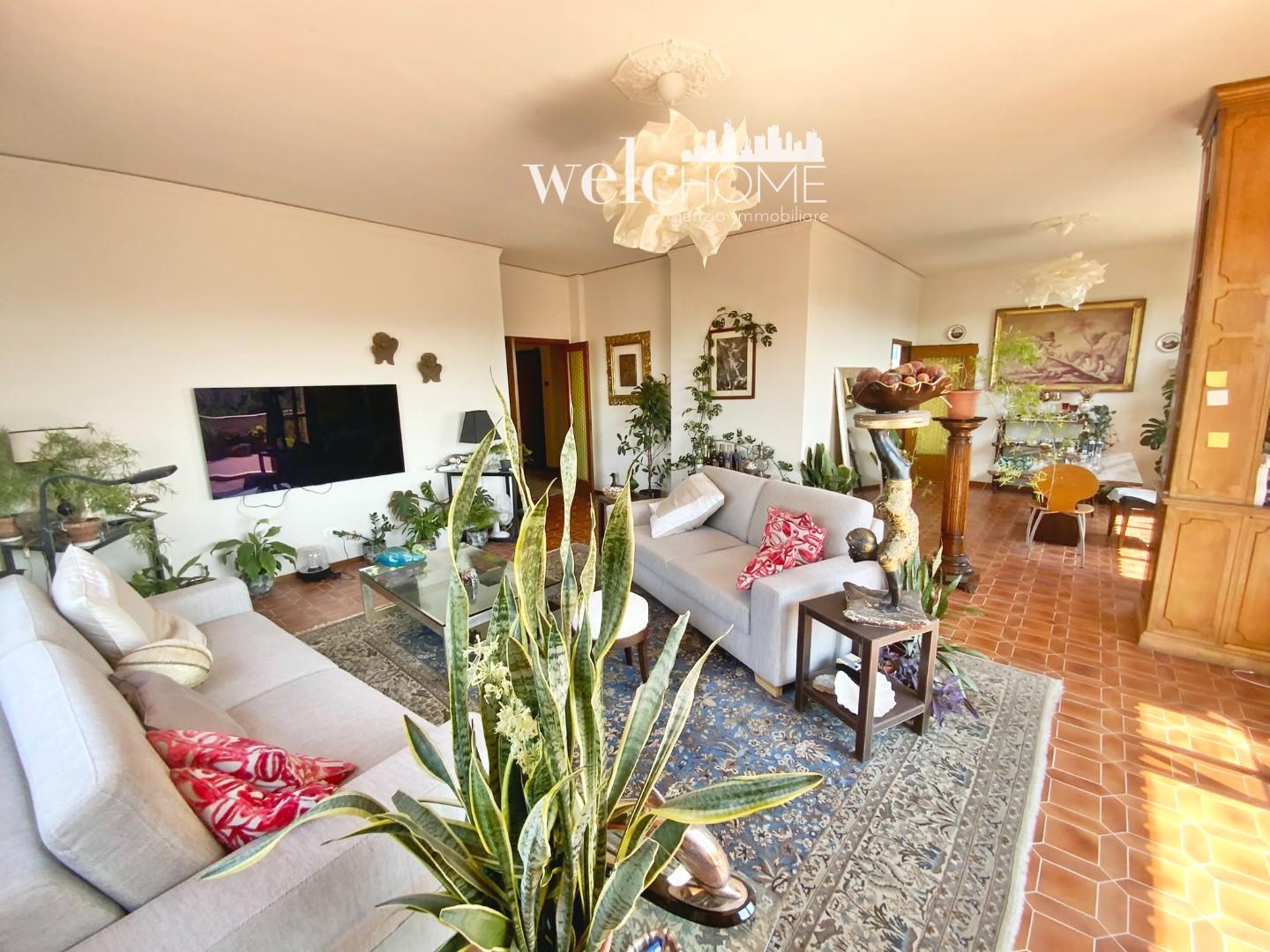 Appartamento con terrazzi, Firenze novoli