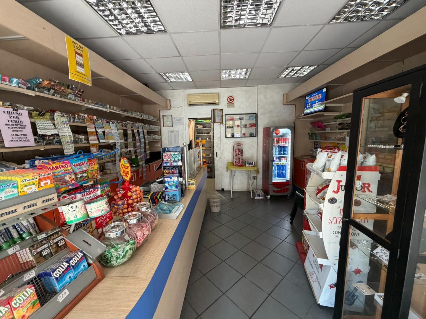 Attivit� commerciale in vendita, Scandicci vingone