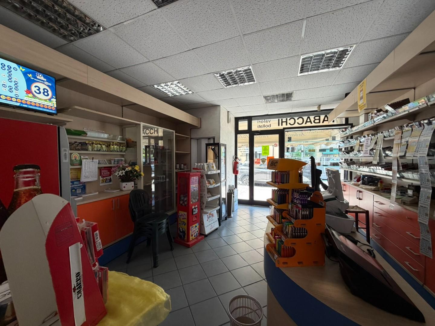 Attivit� commerciale in vendita, Scandicci vingone