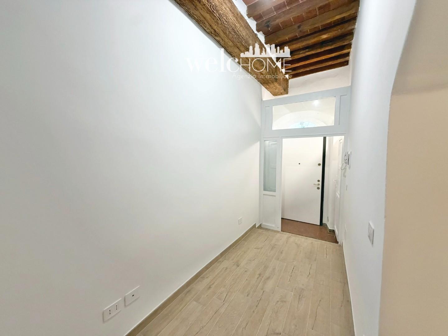 Monolocale ristrutturato, Campi Bisenzio centro