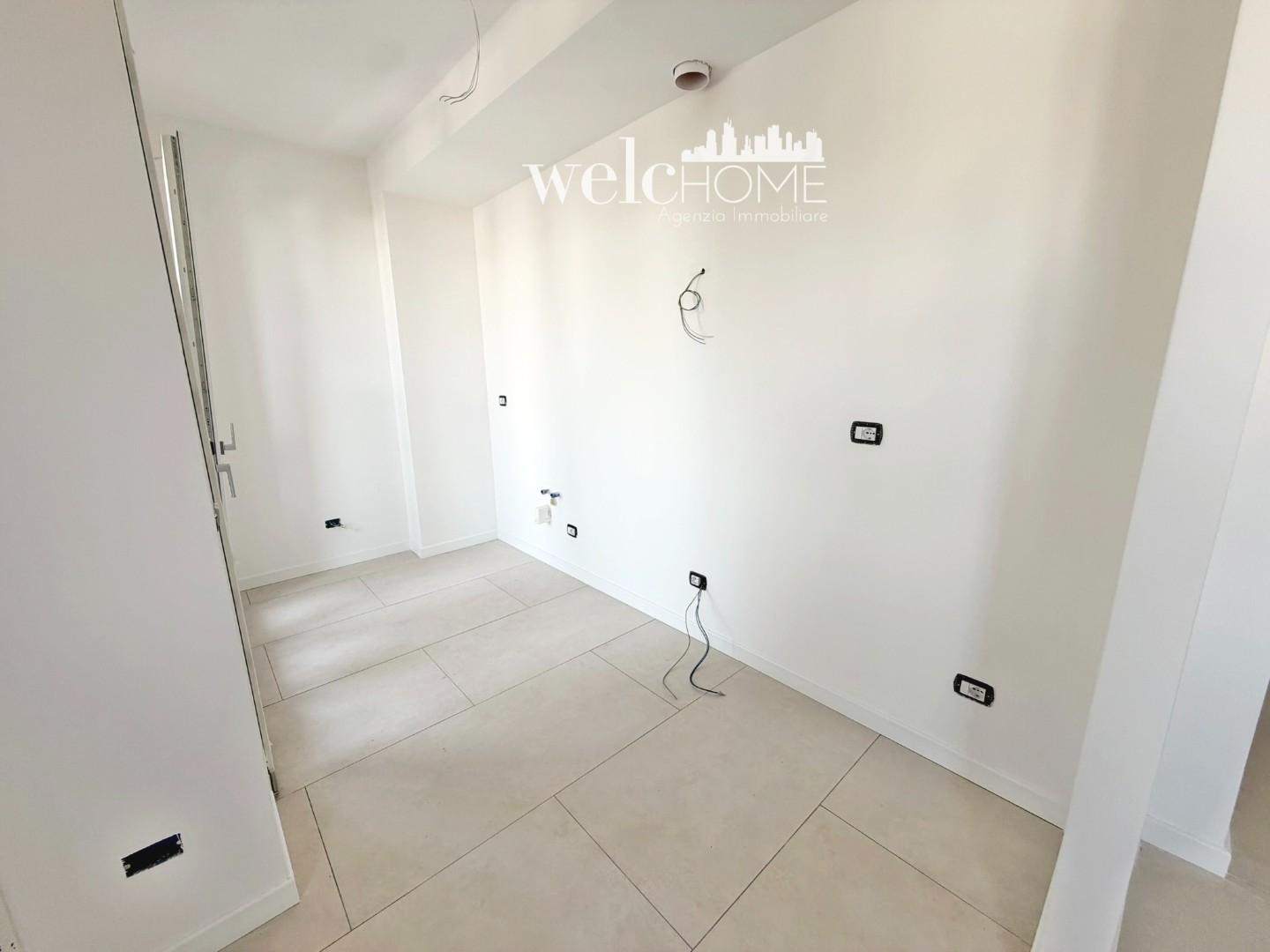 Trilocale con terrazzo, Campi Bisenzio centro no ztl