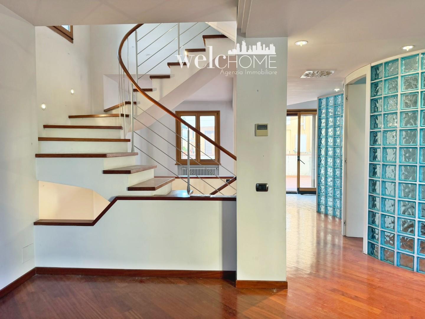 Villa con giardino, Signa stazione