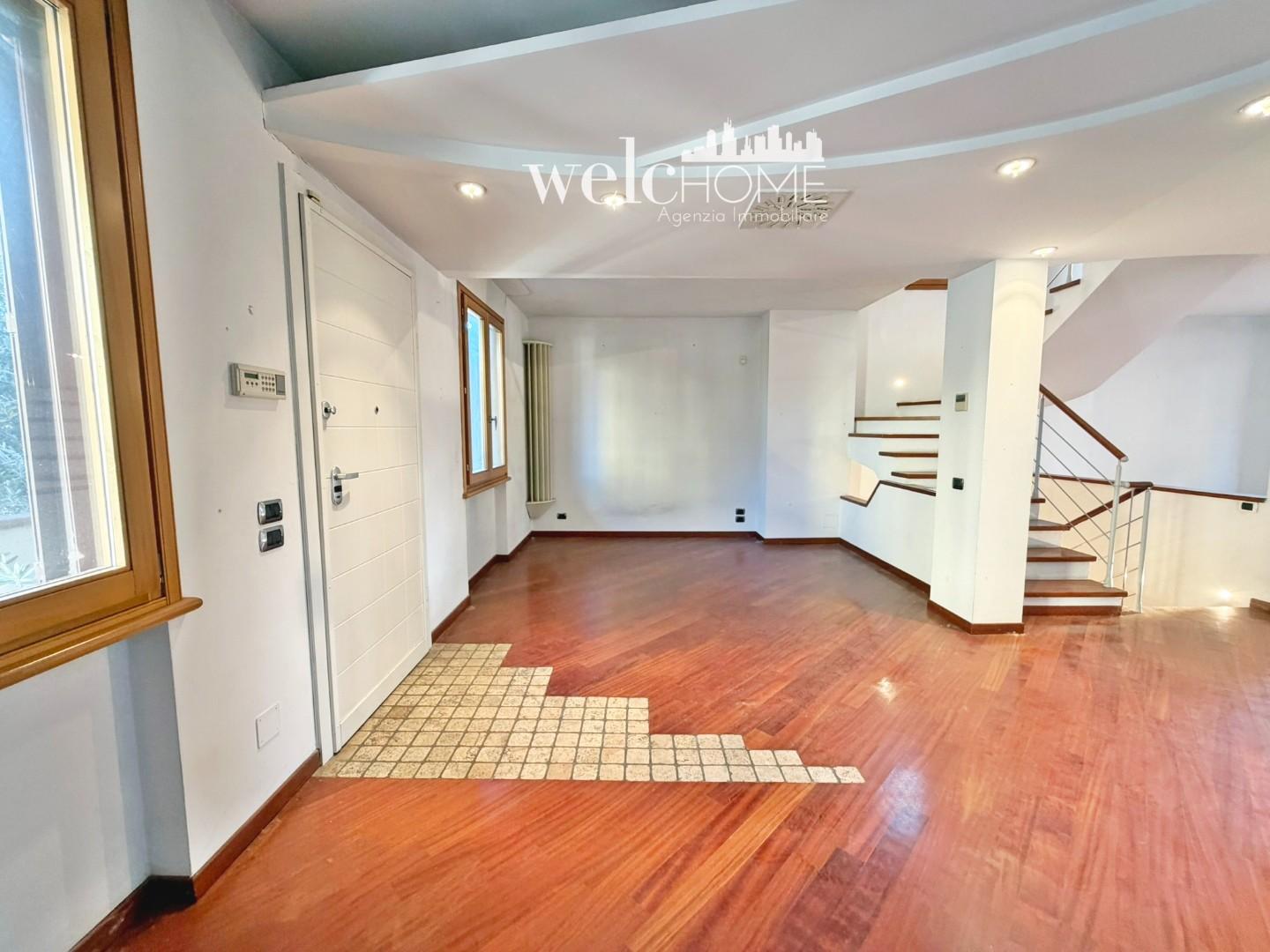 Villa con giardino, Signa stazione