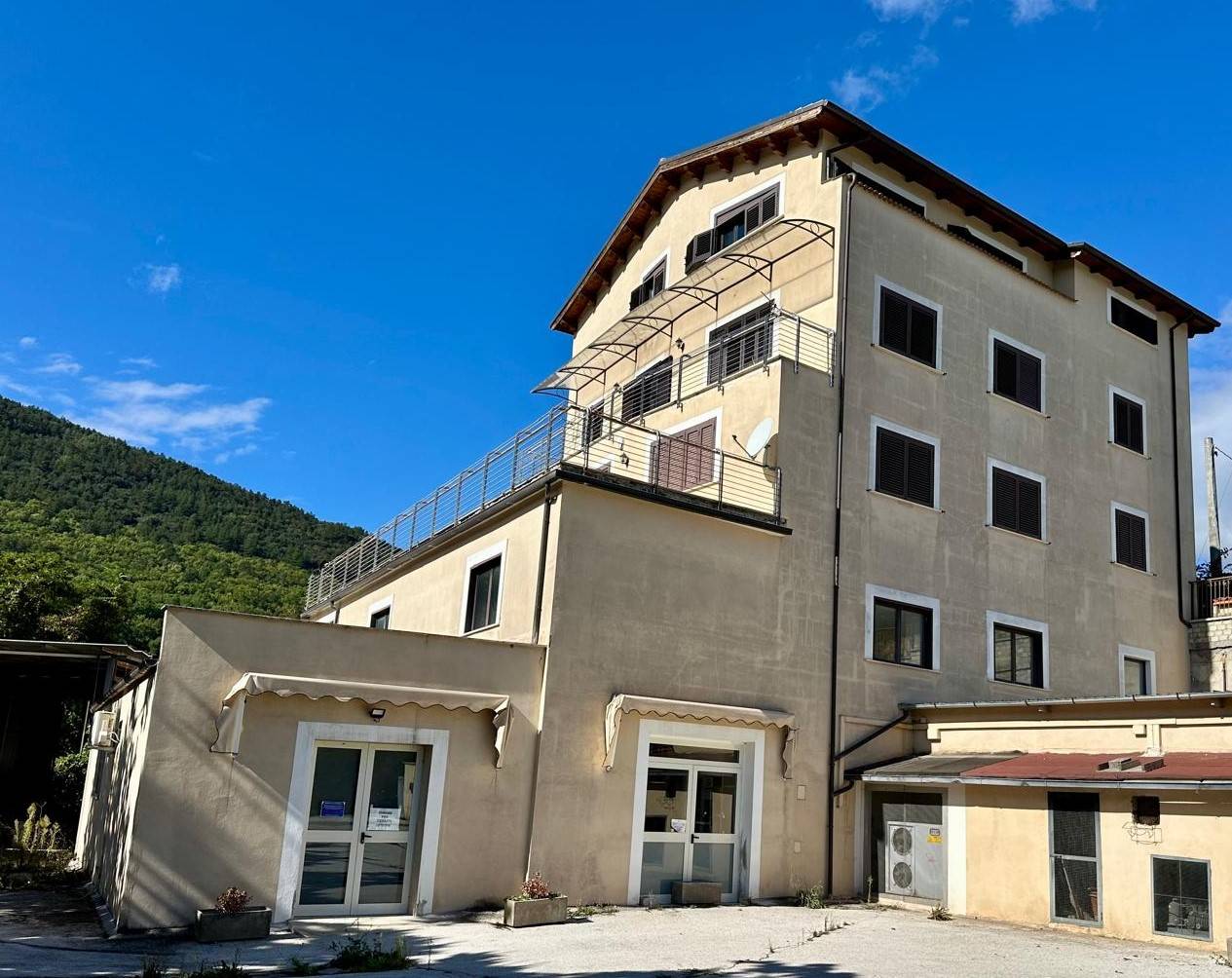 Casa indipendente con terrazzo, L'Aquila centro storico