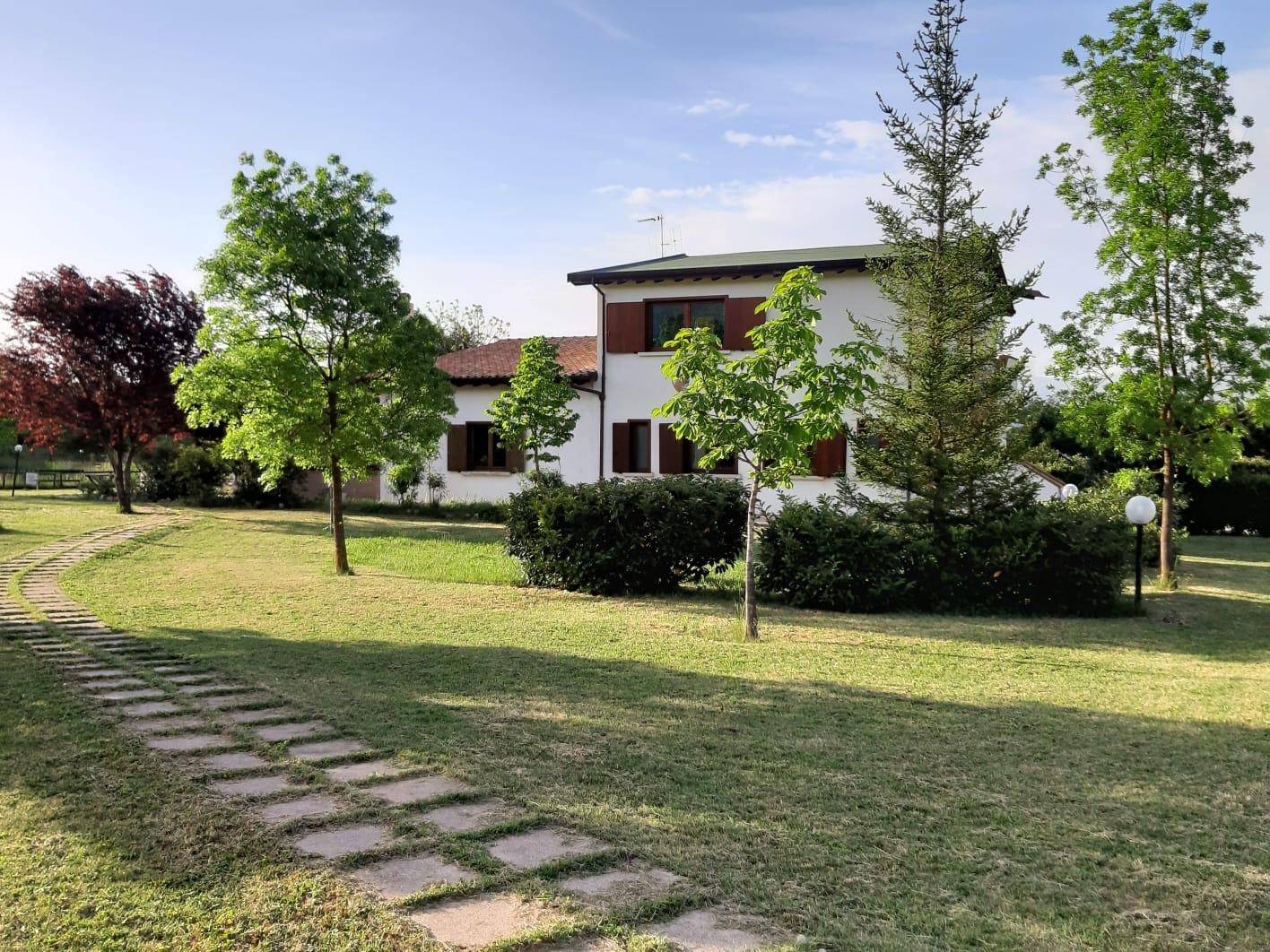 Attivit commerciale in vendita a Scoppito, Casale