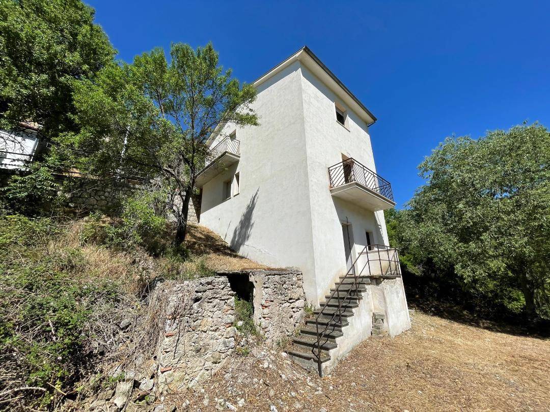 Casa Cielo Terra in vendita a Ofena