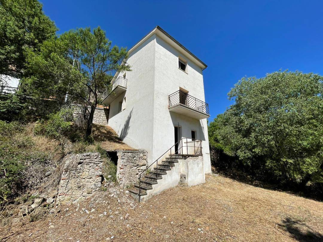 Casa Cielo Terra in vendita a Ofena