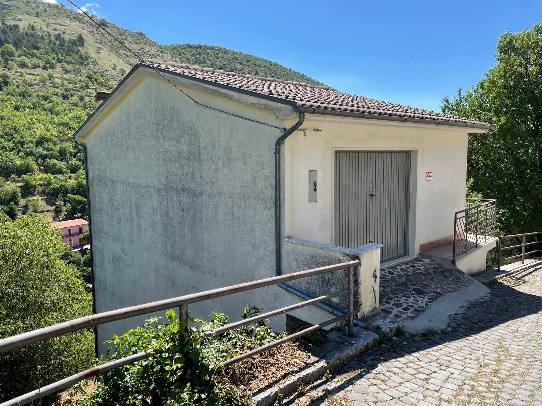 Casa Cielo Terra in vendita a Ofena