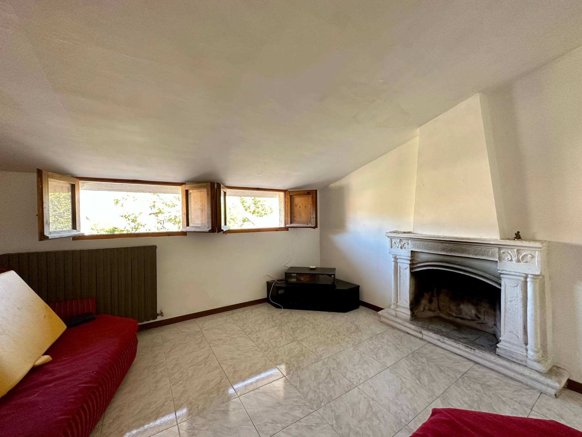 Villa Bifamiliare in vendita a Tione degli Abruzzi, Goriano Valli