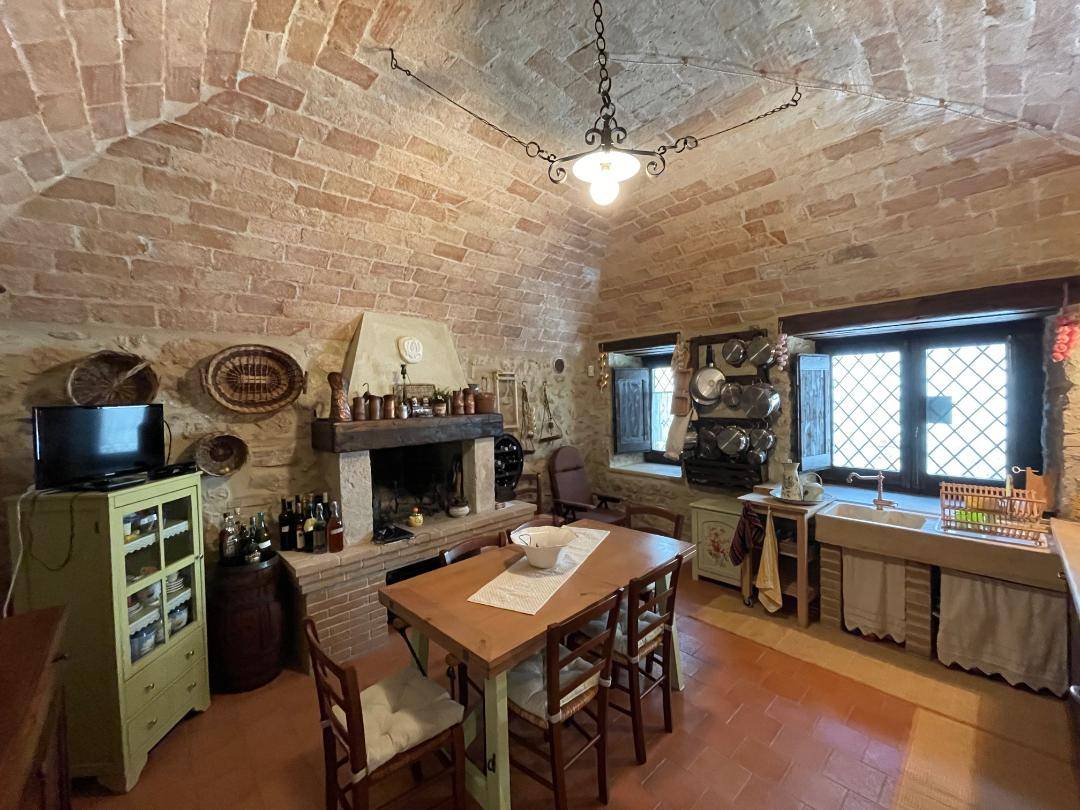 Casa Cielo Terra in vendita a Ofena, Cappuccini