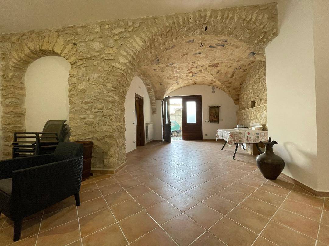 Casa Cielo Terra in vendita a Prata d'Ansidonia, Tussio