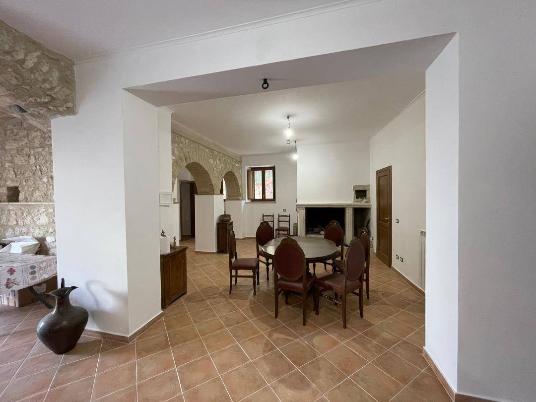 Casa Cielo Terra in vendita a Prata d'Ansidonia, Tussio