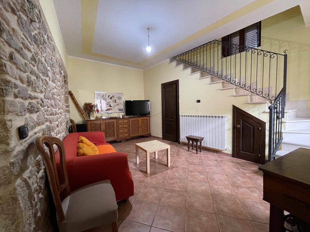 Casa Cielo Terra in vendita a Barisciano, Villa di Mezzo