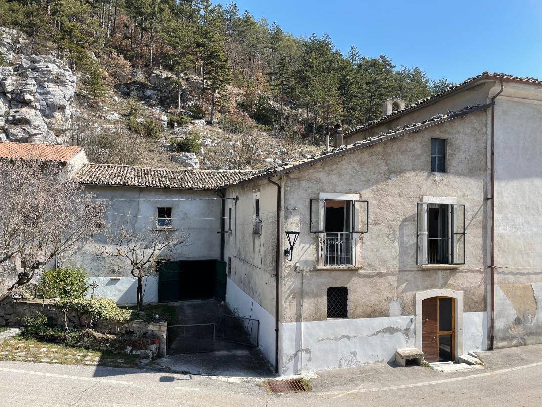 Casa Cielo Terra in vendita a Navelli, Civitaretenga