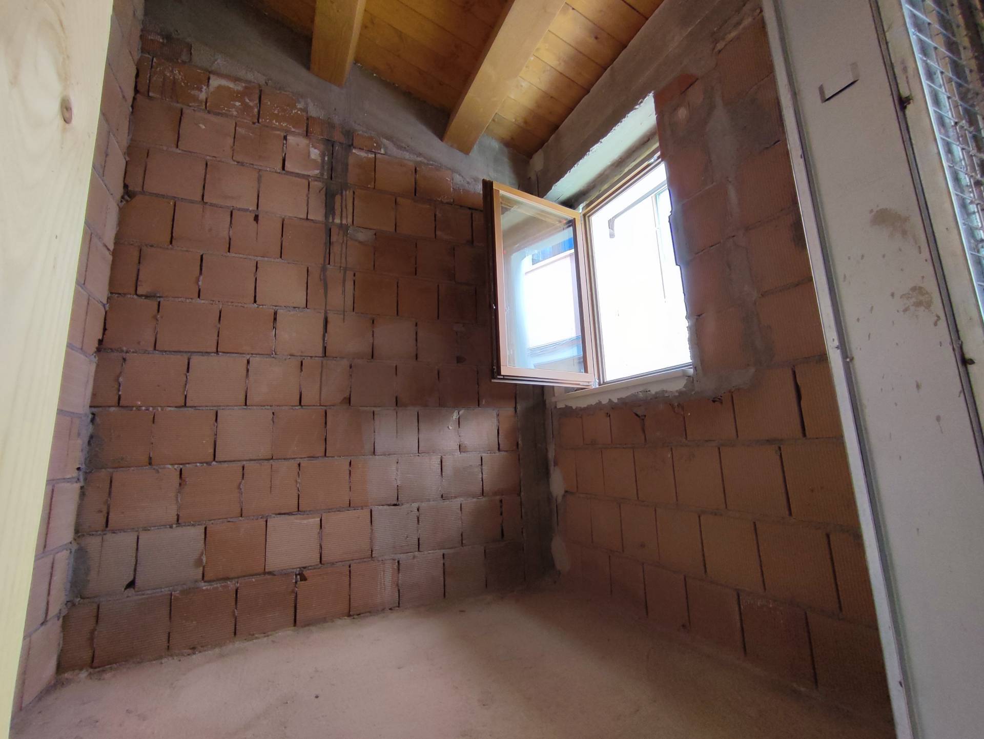 Casa Cielo Terra in vendita a L'Aquila, Paganica