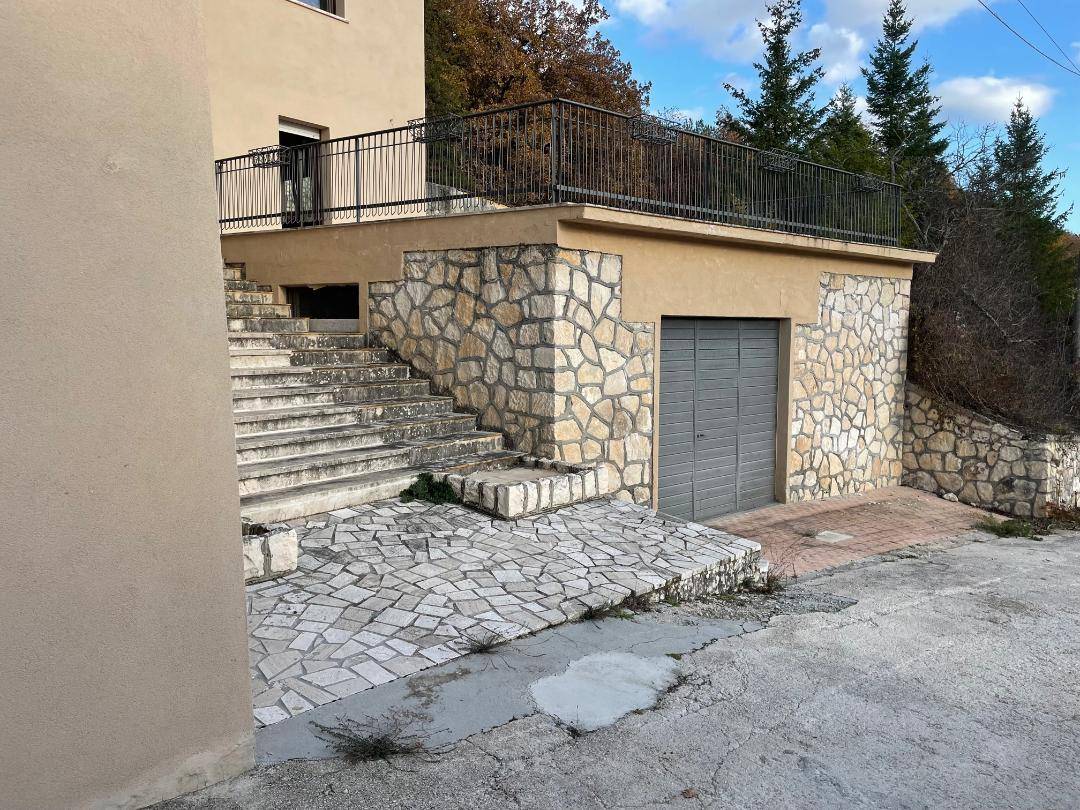 Casa Cielo Terra in vendita a Fagnano Alto, Frascara