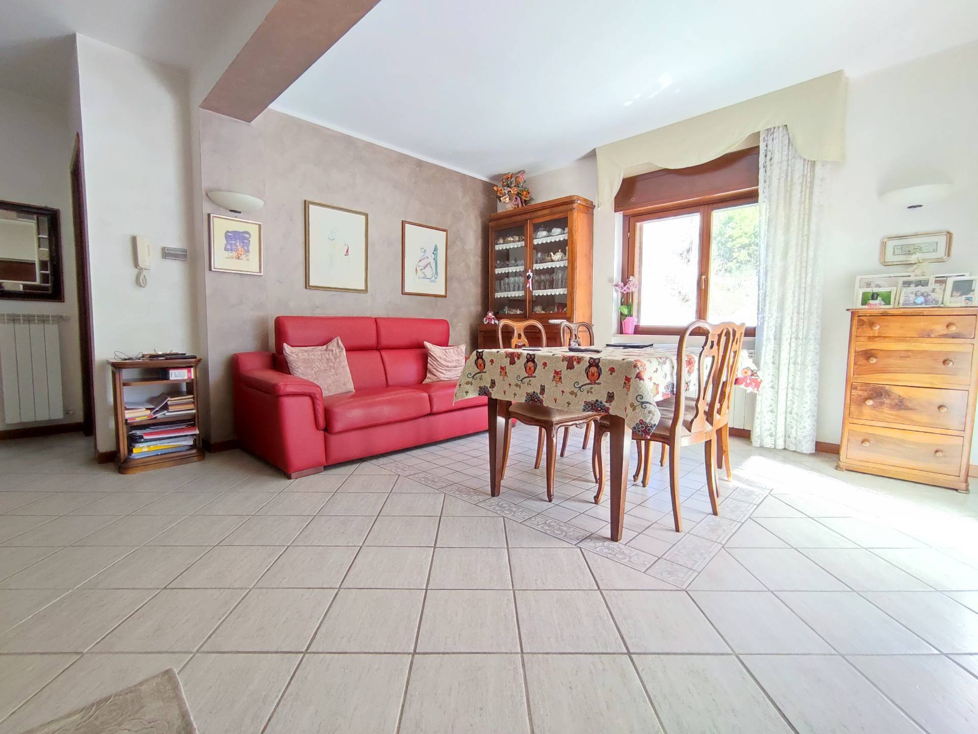 Villa a Schiera in vendita a L'Aquila, Cansatessa