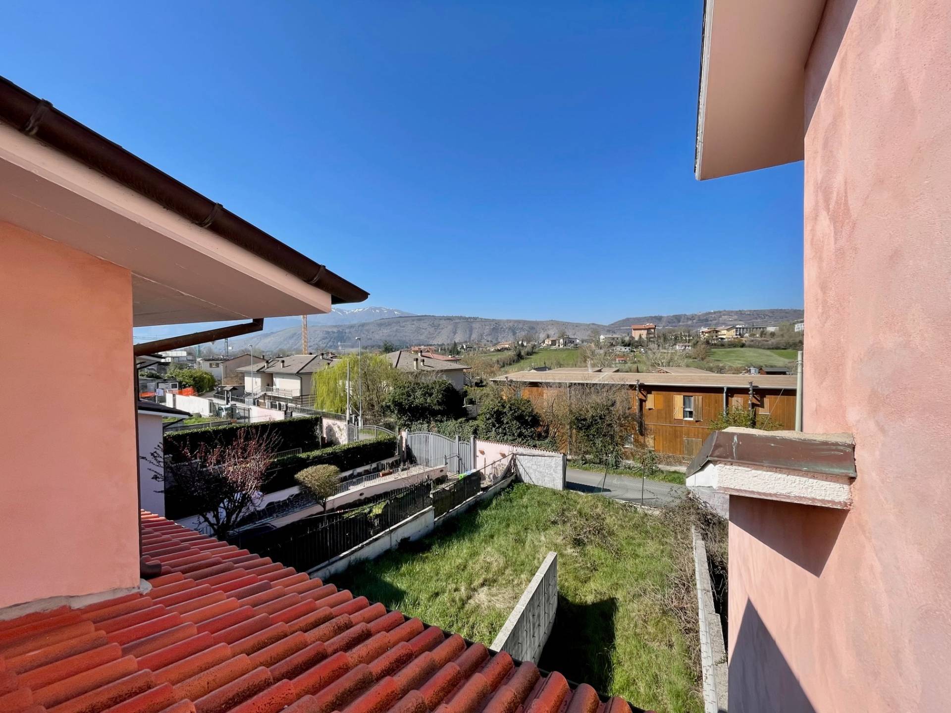 Villette a schiera in vendita a L'Aquila, Tempera