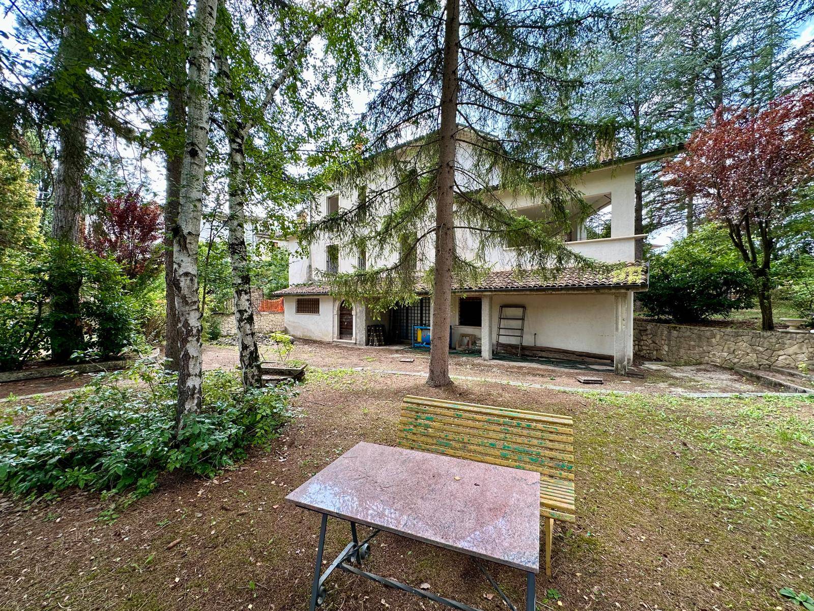 Villa Singola in vendita a Pizzoli, Cavallari