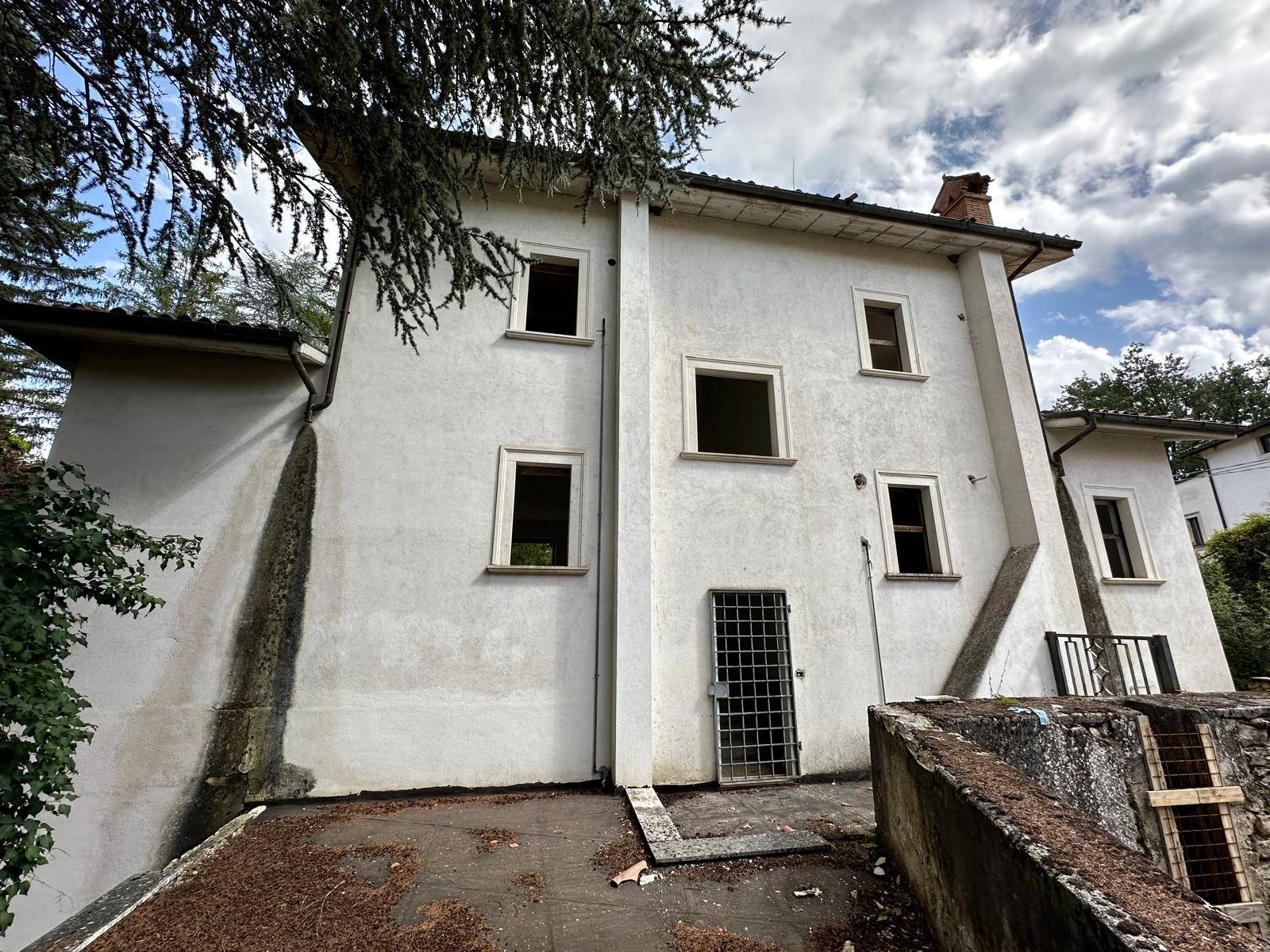 Villa Singola in vendita a Pizzoli, Cavallari