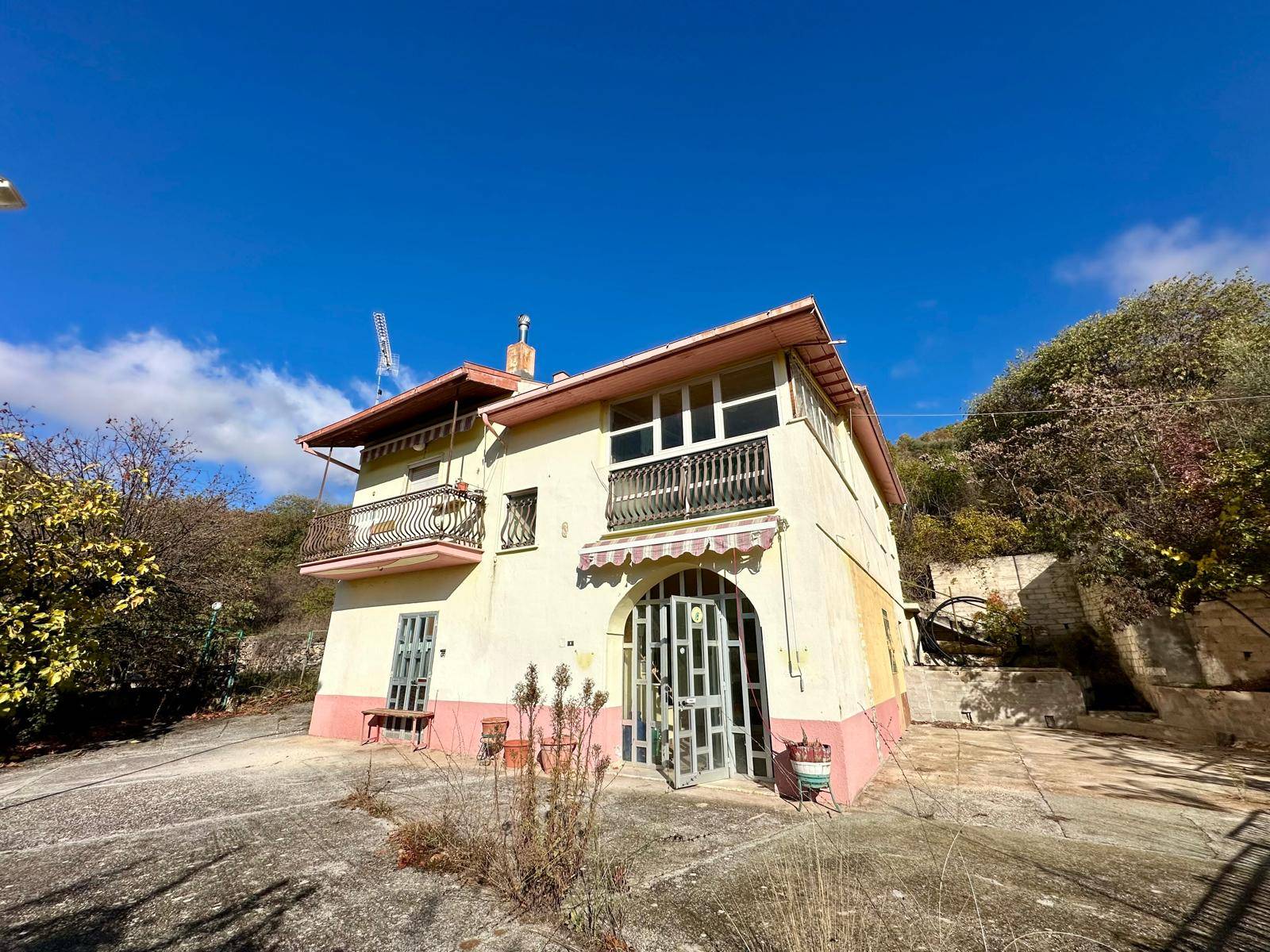 Villa Singola in vendita a Ofena