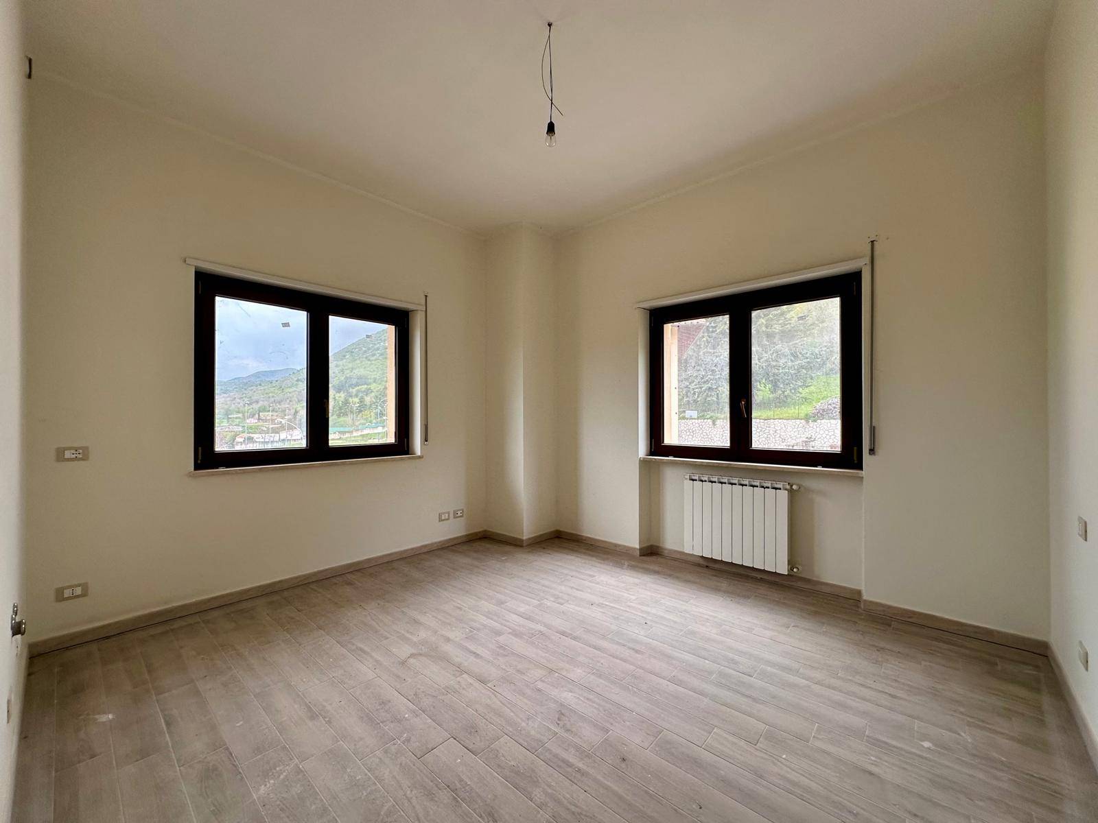 Villa Bifamiliare in vendita a Caporciano