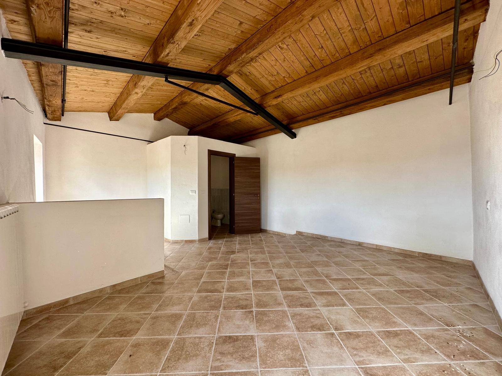 Casa Cielo Terra in vendita a Caporciano