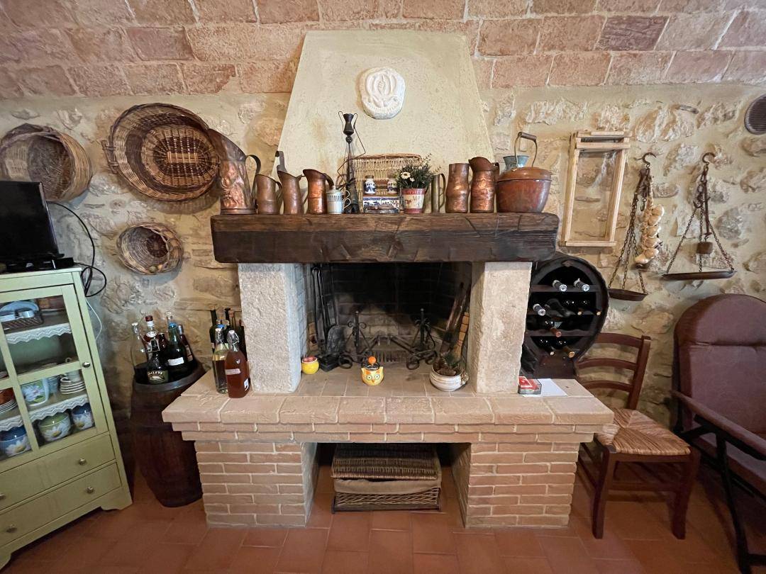 Casa Cielo Terra in vendita a Ofena, Cappuccini